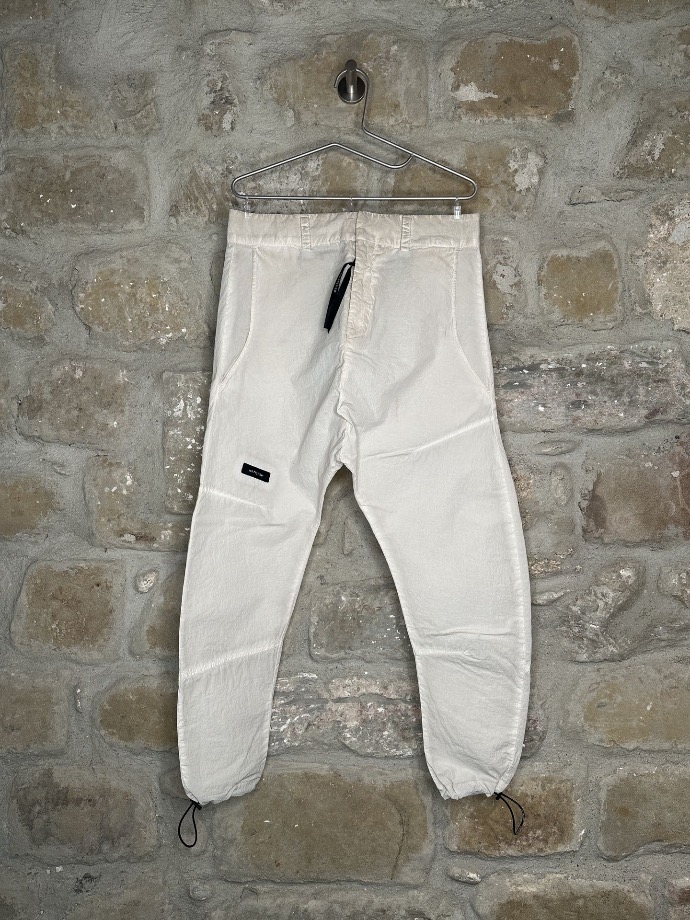 ISO.POETISM ergo darted pant